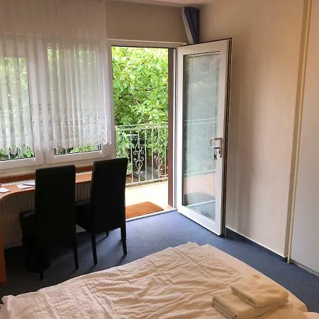 Inn Gaestehaus Am Vogelsang 3*